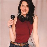 Attrice e speaker offro lezioni per imparare ad amare la propria voce e colorarla di emozioni